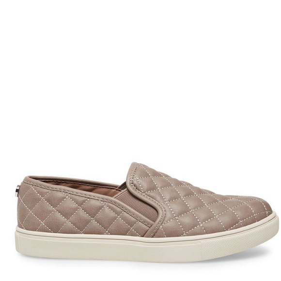Steve Madden | Shoes | Steve Madden Tan Slipons | Poshmark